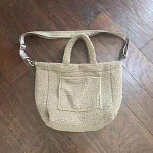Sherpa tote bag
